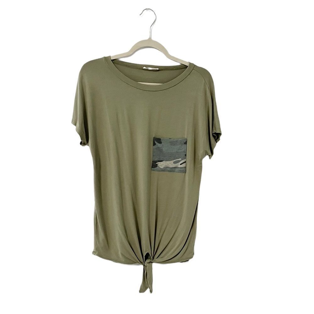 Bombom Green Short Sleeve Tie Front Top Camo pocket Size M